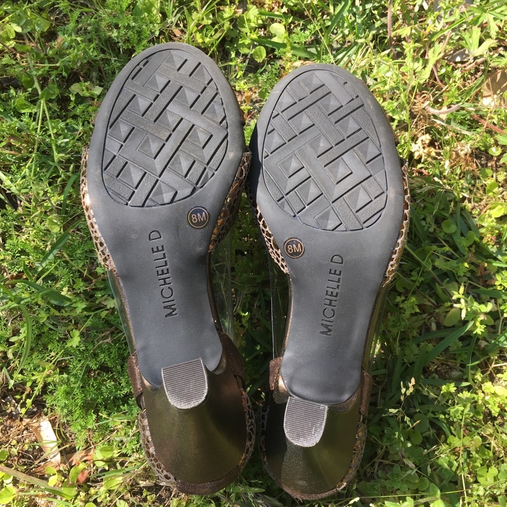Golden Brown Open-Toed Heels - Picture 4 of 8